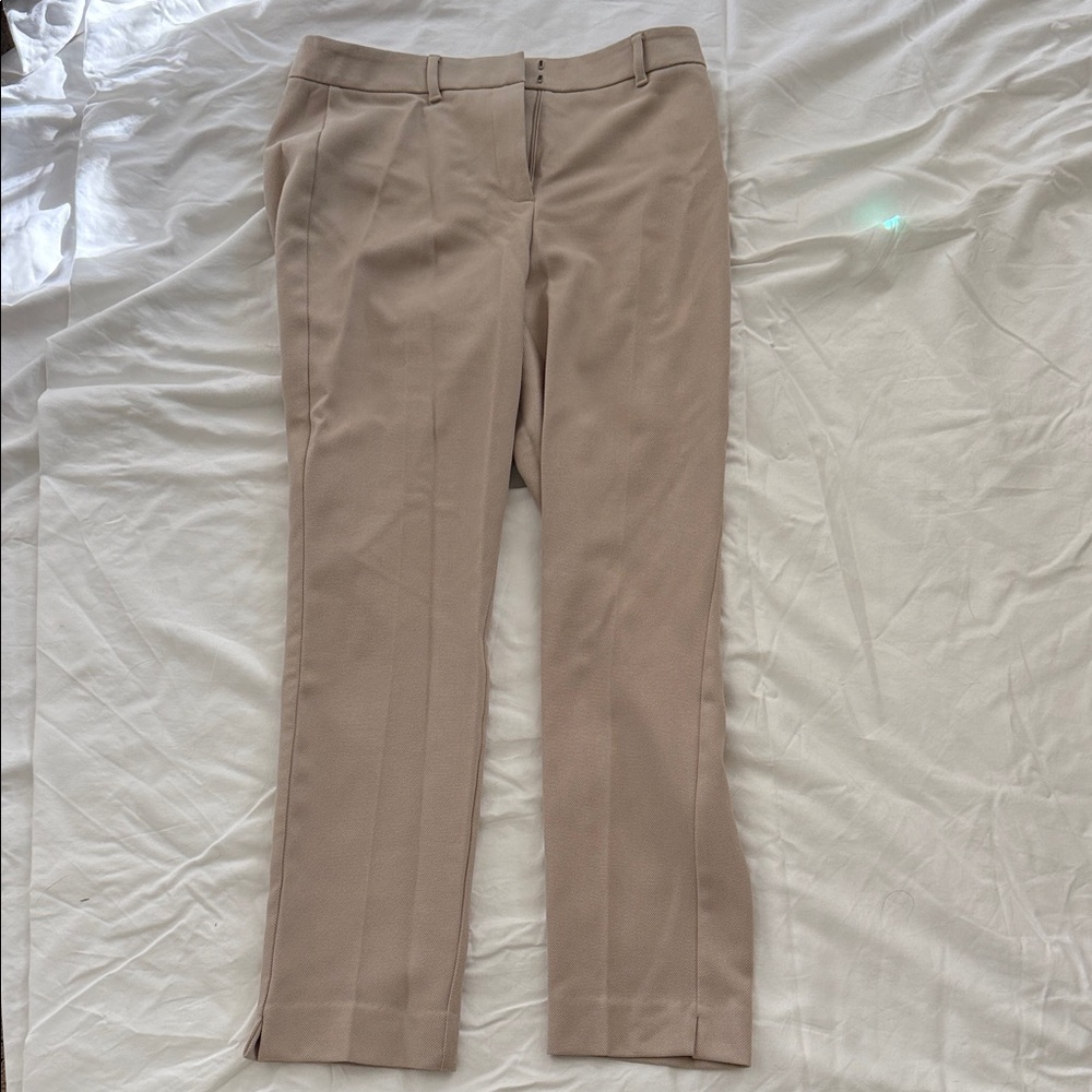 White House Black Market Light Tan Pants, ankle length, classy woven pattern